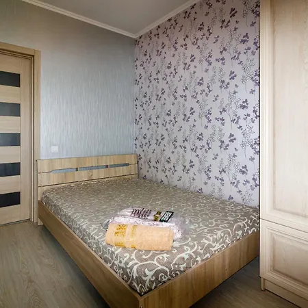 Kvartirkoff Na Bogatirskaya 6a, 10 Floor 基輔